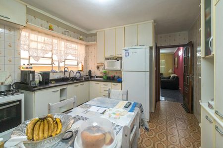 Casa à venda com 242m², 3 quartos e 2 vagas Casa à venda com 242m², 3 quartos e 2 vagasCozinha