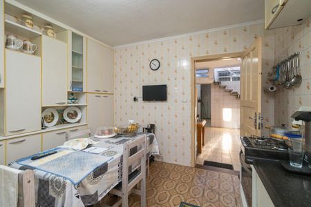 Casa à venda com 242m², 3 quartos e 2 vagas Casa à venda com 242m², 3 quartos e 2 vagasCozinha