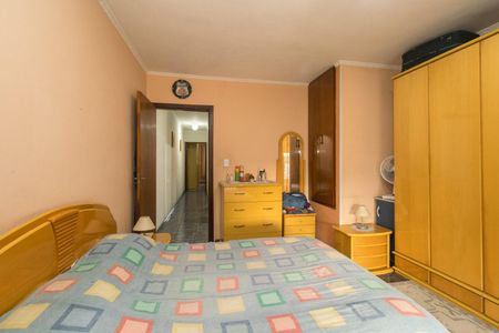 Casa à venda com 242m², 3 quartos e 2 vagas Casa à venda com 242m², 3 quartos e 2 vagasQuarto 1
