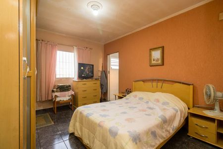 Casa à venda com 242m², 3 quartos e 2 vagas Casa à venda com 242m², 3 quartos e 2 vagasSuíte