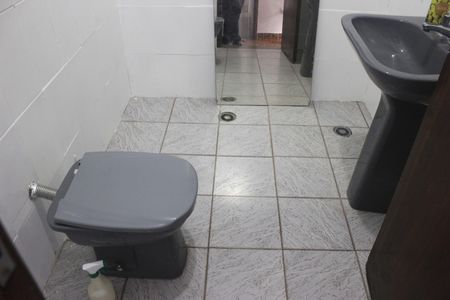 Casa à venda com 247m², 5 quartos e sem vagaBanheiro da Suíte 3