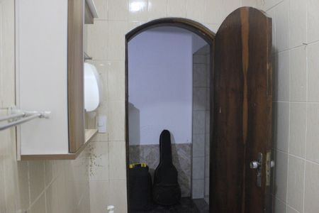 Casa à venda com 247m², 5 quartos e sem vagaBanheiro social