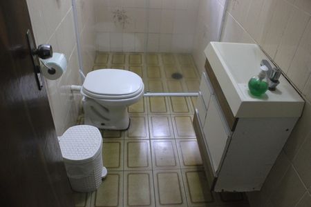 Casa à venda com 247m², 5 quartos e sem vagaBanheiro social