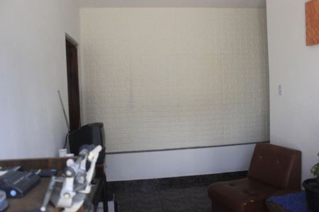 Casa à venda com 247m², 5 quartos e sem vagaSala de TV