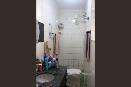 Casa à venda com 247m², 5 quartos e sem vagaBanheiro da suíte da edícula