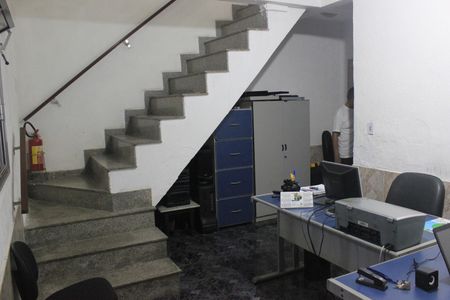 Sala de casa à venda com 5 quartos, 247m² em Jardim Figueira, Guarulhos
