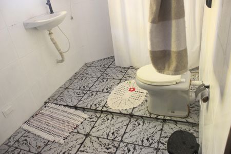 Casa à venda com 247m², 5 quartos e sem vagaBanheiro da Suíte 1