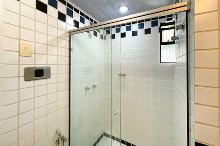 Apartamento para alugar com 49m², 1 quarto e sem vagaBanheiro da Suíte