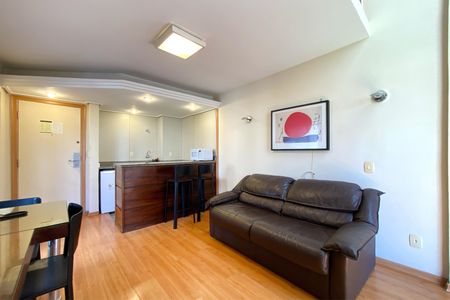 Sala de apartamento para alugar com 1 quarto, 49m² em Savassi, Belo Horizonte