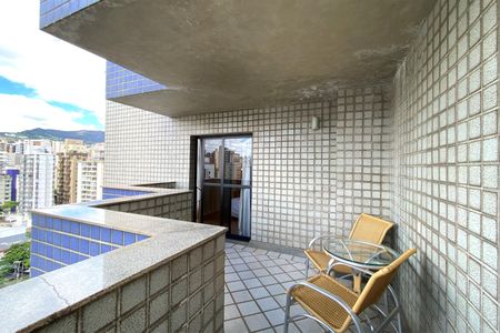 Apartamento para alugar com 49m², 1 quarto e sem vaga Apartamento para alugar com 49m², 1 quarto e sem vagaVaranda da Suite