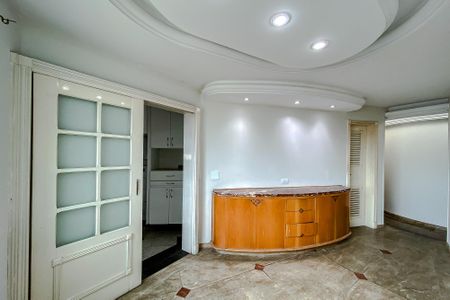 Apartamento à venda com 360m², 4 quartos e 6 vagasHall
