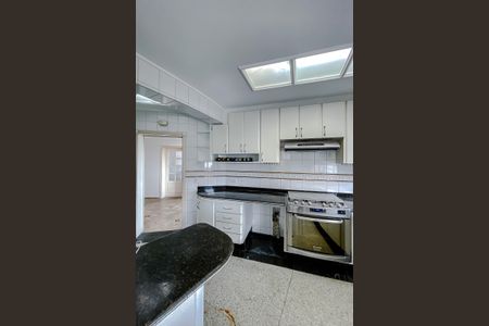 Apartamento à venda com 360m², 4 quartos e 6 vagasCozinha