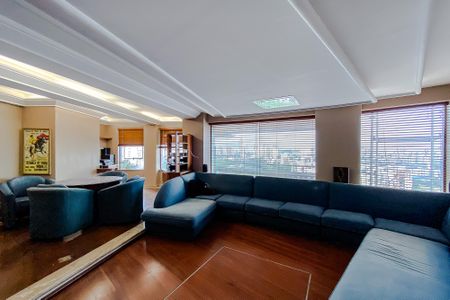 Apartamento à venda com 360m², 4 quartos e 6 vagasSala - Piso Superior