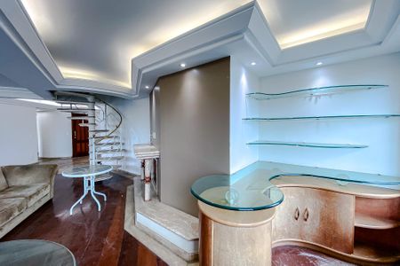 Apartamento à venda com 360m², 4 quartos e 6 vagasSala