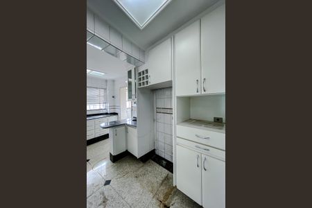 Apartamento à venda com 360m², 4 quartos e 6 vagasCozinha