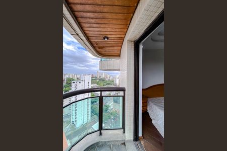 Apartamento à venda com 360m², 4 quartos e 6 vagasVaranda da Suíte 3