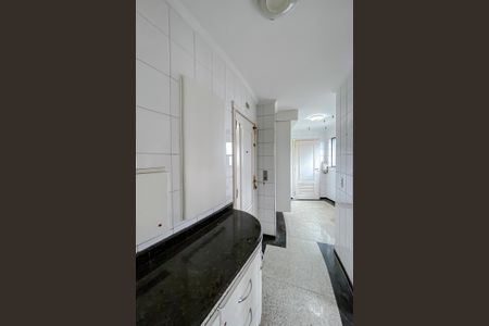Apartamento à venda com 360m², 4 quartos e 6 vagasÁrea de Serviço
