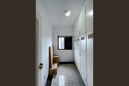 Apartamento à venda com 360m², 4 quartos e 6 vagasQuarto de Serviço