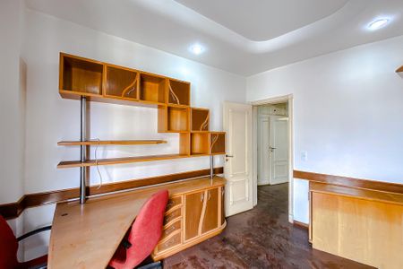 Apartamento à venda com 360m², 4 quartos e 6 vagasQuarto 2 - Suíte