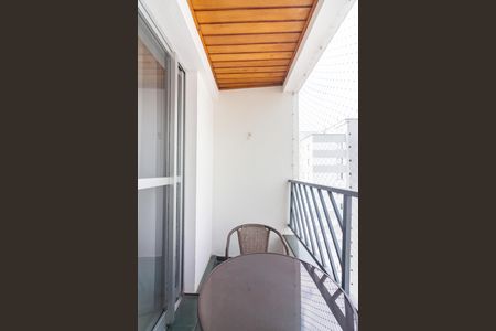 Sacada de apartamento para alugar com 3 quartos, 70m² em Industrial Autonomistas, Osasco