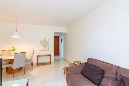 Sala  de apartamento para alugar com 3 quartos, 70m² em Industrial Autonomistas, Osasco