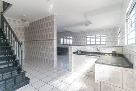 Casa para alugar com 114m², 2 quartos e 1 vaga Casa para alugar com 114m², 2 quartos e 1 vagaCozinha