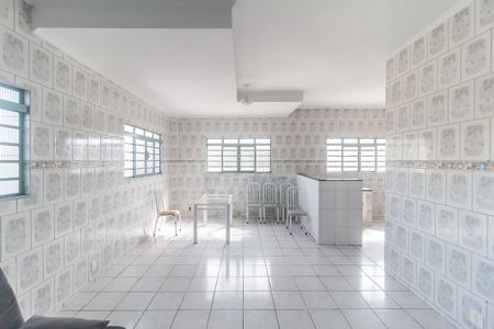 Casa para alugar com 114m², 2 quartos e 1 vaga Casa para alugar com 114m², 2 quartos e 1 vagaCozinha
