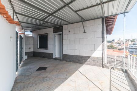 Casa para alugar com 114m², 2 quartos e 1 vaga Casa para alugar com 114m², 2 quartos e 1 vagaGaragem