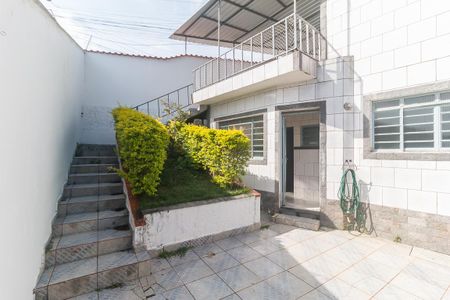 Casa para alugar com 114m², 2 quartos e 1 vaga Casa para alugar com 114m², 2 quartos e 1 vagaQuintal