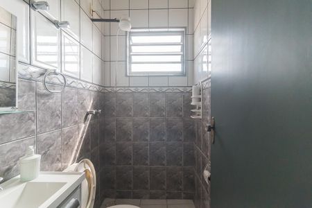 Casa para alugar com 114m², 2 quartos e 1 vaga Casa para alugar com 114m², 2 quartos e 1 vagaBanheiro