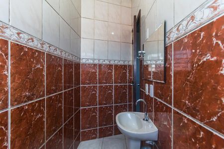 Casa para alugar com 114m², 2 quartos e 1 vaga Casa para alugar com 114m², 2 quartos e 1 vagaBanheiro da Suíte