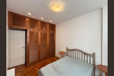 Apartamento à venda com 105m², 3 quartos e 1 vagaQuarto 1