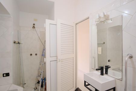 Casa à venda com 275m², 2 quartos e 1 vagaBanheiro