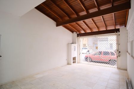 Casa à venda com 275m², 2 quartos e 1 vagaGaragem