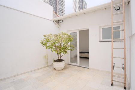 Casa à venda com 275m², 2 quartos e 1 vagaQuintal