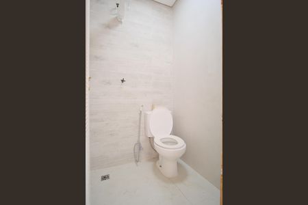 Casa à venda com 275m², 2 quartos e 1 vagaBanheiro de serviço