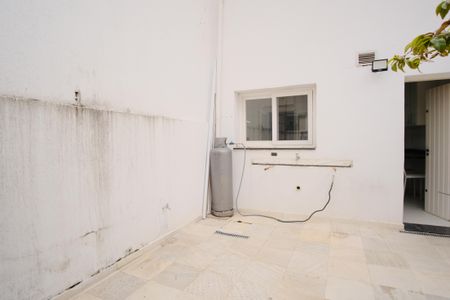Casa à venda com 275m², 2 quartos e 1 vagaQuintal
