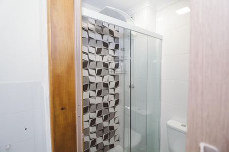 Banheiro de apartamento para alugar com 1 quarto, 25m² em Parque Peruche, São Paulo