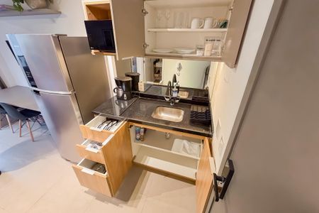 Apartamento para alugar com 30m², 1 quarto e 1 vagaCozinha - Armários