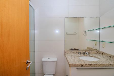 Banheiro de apartamento para alugar com 1 quarto, 56m² em Petrópolis, Porto Alegre
