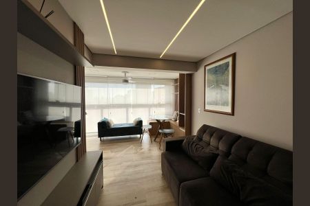 Apartamento à venda com 63m², 2 quartos e 1 vagaSala
