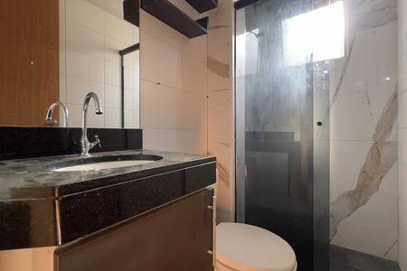 Apartamento para alugar com 46m², 2 quartos e 1 vaga Apartamento para alugar com 46m², 2 quartos e 1 vagaBanheiro