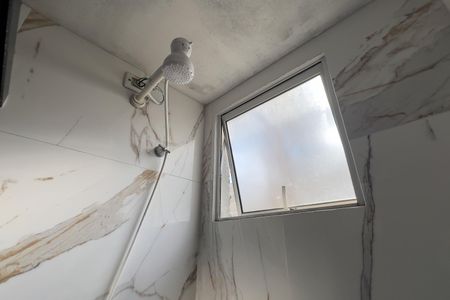 Apartamento para alugar com 46m², 2 quartos e 1 vaga Apartamento para alugar com 46m², 2 quartos e 1 vagaBanheiro