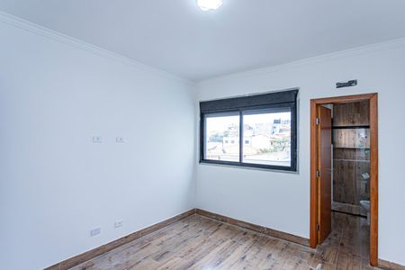Casa à venda com 140m², 3 quartos e 2 vagasSuite