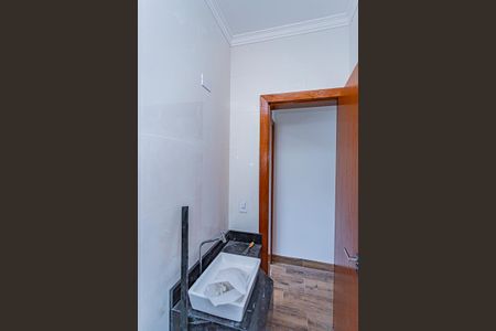Casa à venda com 140m², 3 quartos e 2 vagasBanheiro