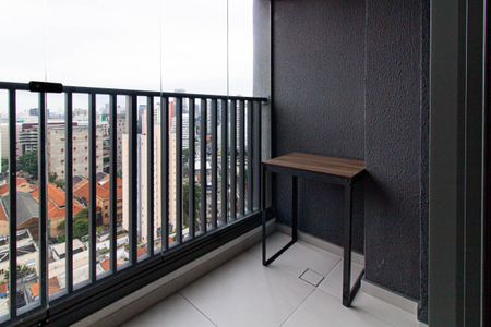 Varanda de apartamento para alugar com 2 quartos, 47m² em Pompeia, São Paulo