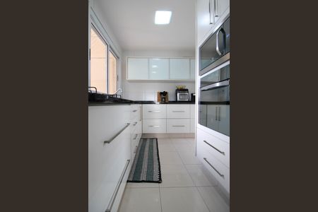 Apartamento para alugar com 101m², 2 quartos e 2 vagasCozinha 