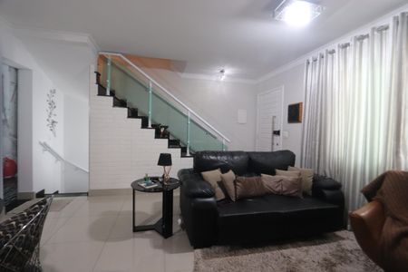 Casa de condomínio à venda com 142m², 3 quartos e 4 vagasSala
