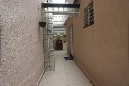 Casa de condomínio à venda com 142m², 3 quartos e 4 vagasLavanderia