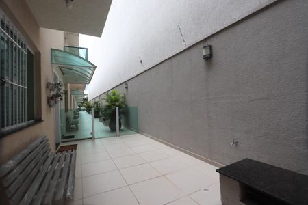 Casa de condomínio à venda com 142m², 3 quartos e 4 vagasJardim de Inverno